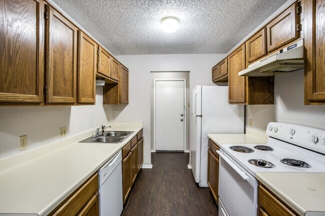 Foto del edificio - Hulen Park Humble Abode Duplex!