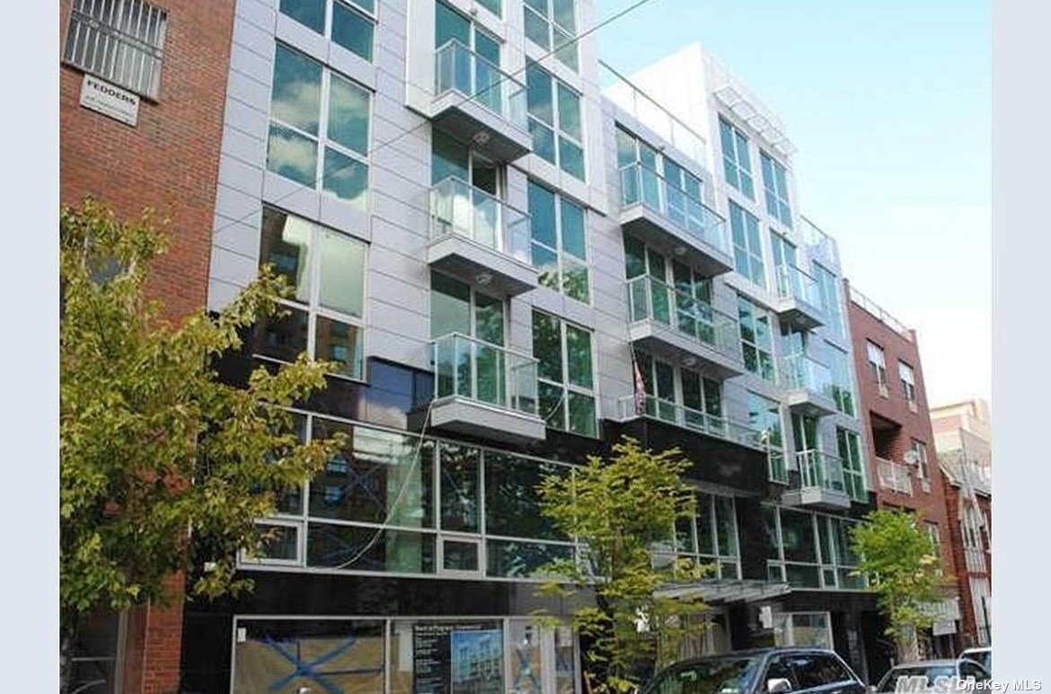 Primary Photo - 132-15 41st Ave