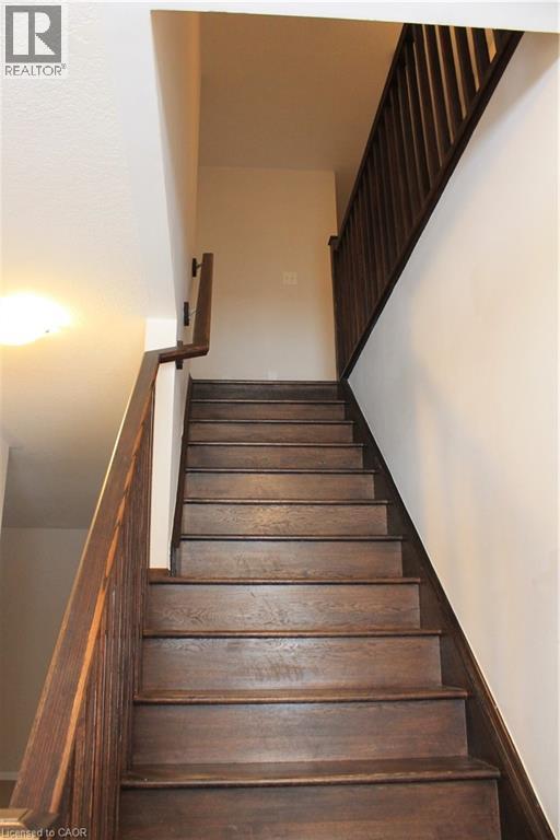 Building Photo - 68 Beattie Crescent