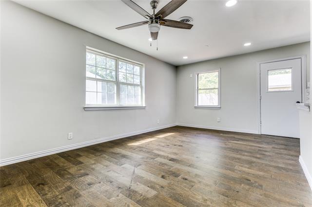 Building Photo - 507 Valentine Ln