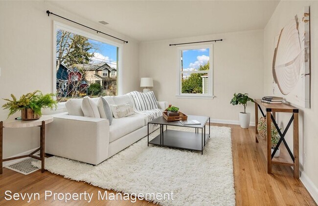 Foto del edificio - 3 br, 2 bath House - 510 27th Ave.