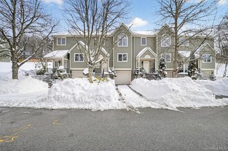 Building Photo - 2003 Regent Dr