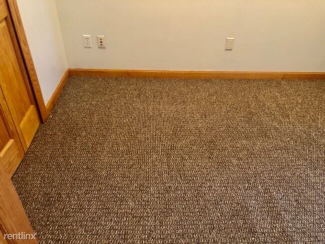 Building Photo - 2 br, 1 bath Apartment - 4349 Davison Rd