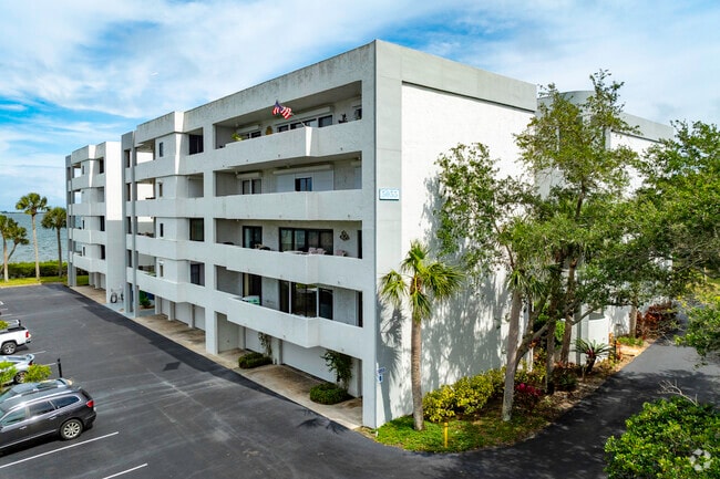 Rhum Cove South Building