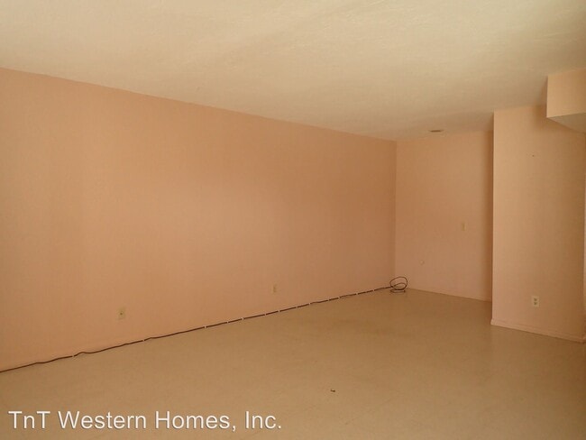 Building Photo - 225 W Robertson Rd