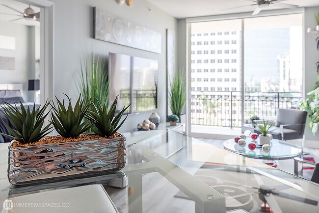 Foto del edificio - 550 Okeechobee Blvd
