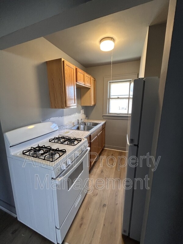 Foto del edificio - 1534 3rd Ave SE