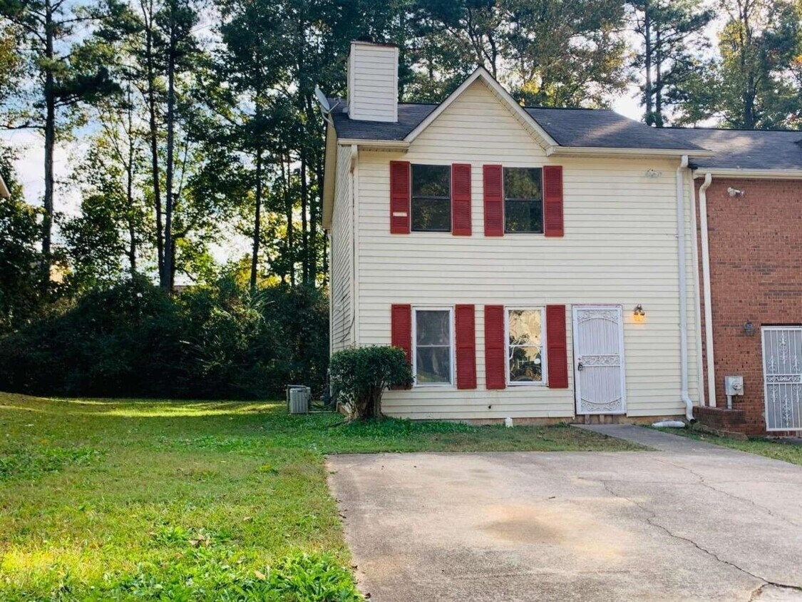 5612 Windwood Rd, Atlanta, GA 30349 Apartment for Rent in Atlanta, GA