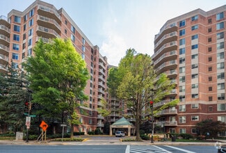 Building Photo - 7500 Woodmont Ave