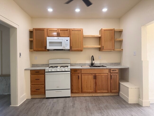 Foto del edificio - 1504 Philo Rd