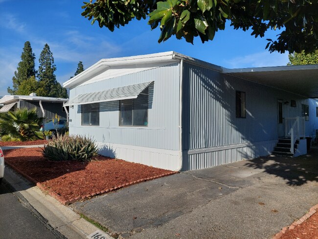 Building Photo - 1350 San Bernardino Rd
