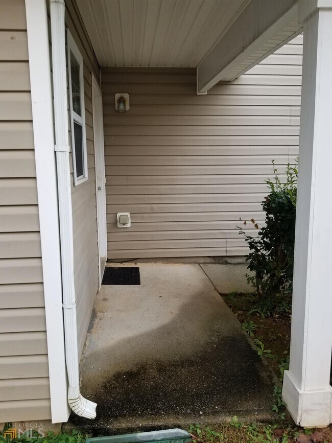 Building Photo - 2741 Live Oak Trail