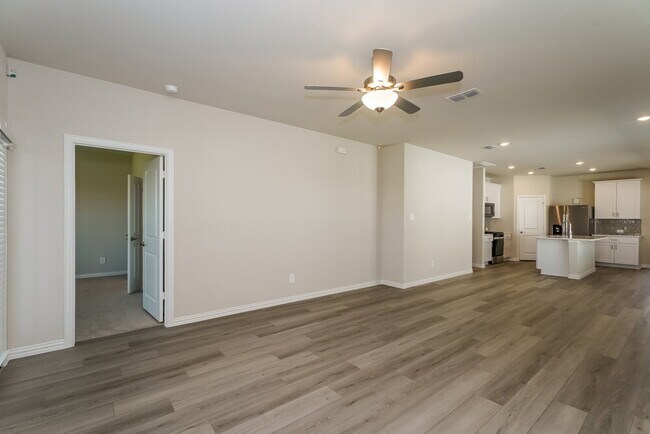 Foto del edificio - 831 Wisteria Ln