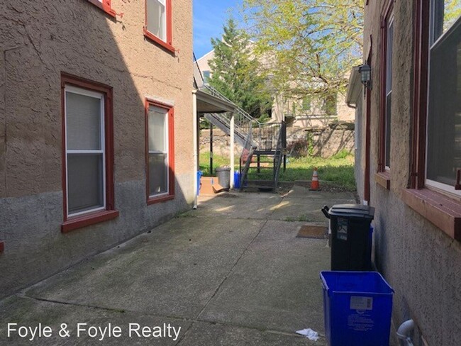 Building Photo - 2 br, 2 bath Apartment - 132 Green Ln
