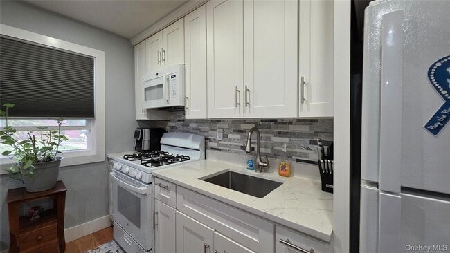 Building Photo - 717 Tuckahoe Rd