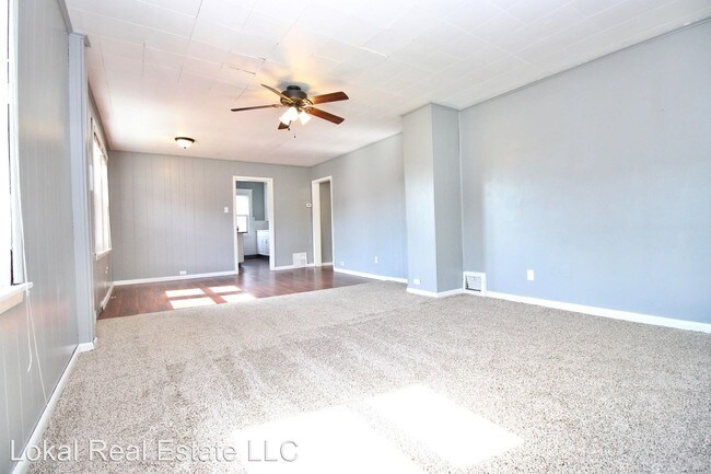 Building Photo - 3702 W 15th St