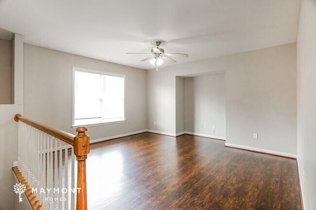 Foto del edificio - 694 S Hillcrest Rd