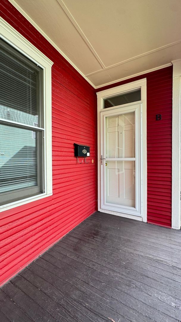 Foto del edificio - 911 Campbell Ave SW