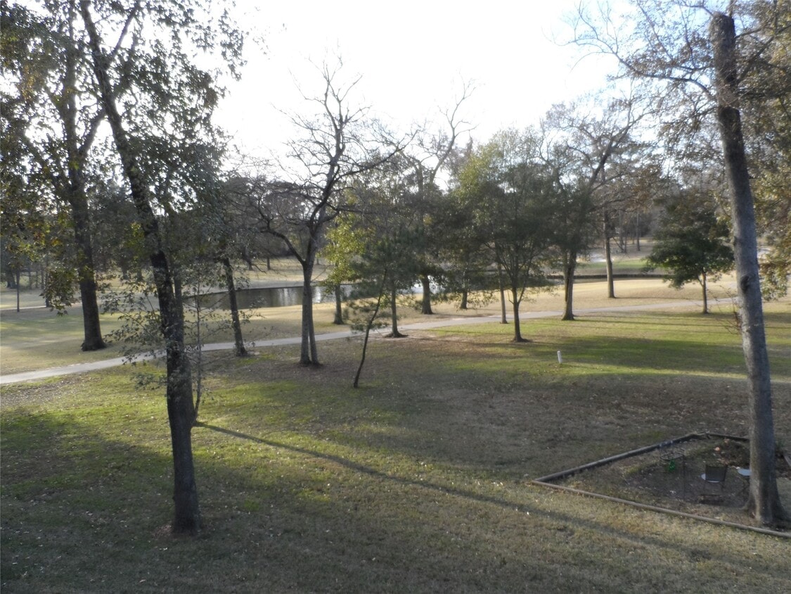 Foto principal - 12900 Walden Rd