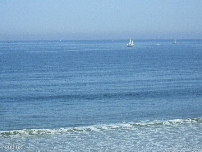 Building Photo - 2 br, 1 bath Condo - 107 Atlantic Avenue 3