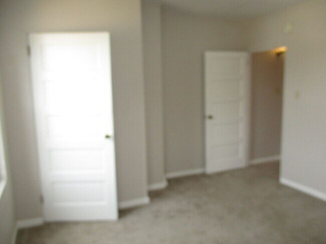 Building Photo - WHIP 313