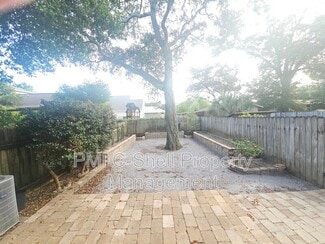 Building Photo - 17 Palao Rd