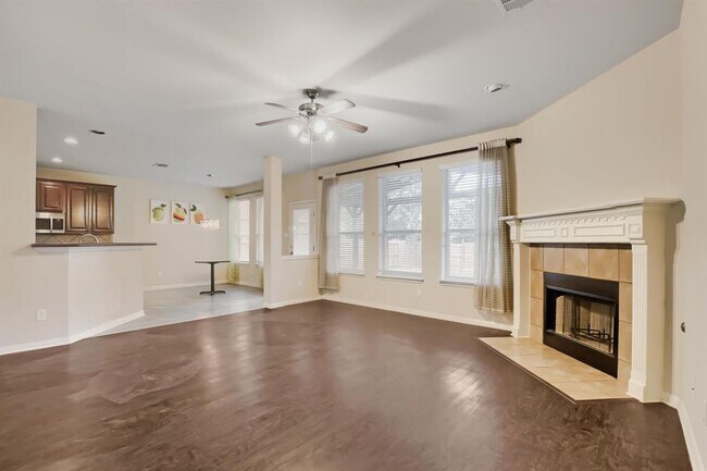 Foto del edificio - 9632 Morgan Creek Dr