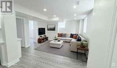 Building Photo - 1418 Wellwood Terrace