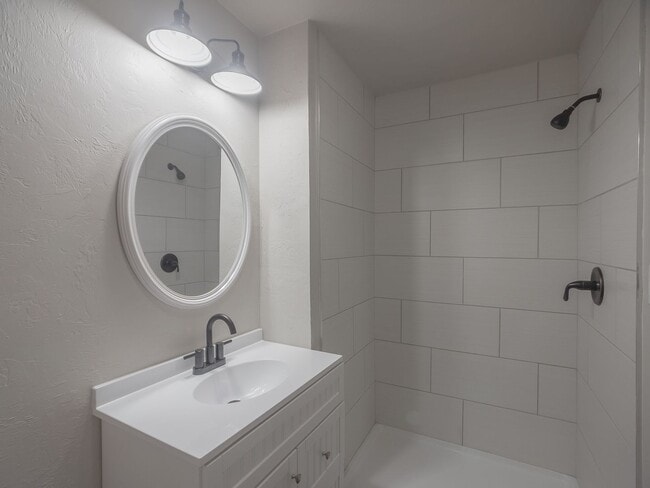 Building Photo - FOR RENT or RENT TO OWN…LARGE newly remode...