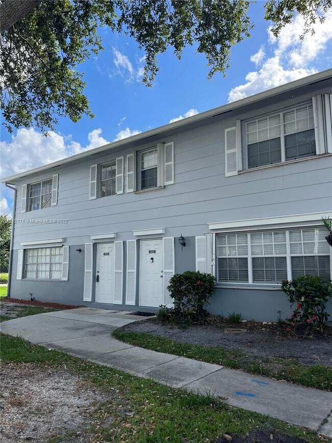 Building Photo - 1859 SW 81st Ln