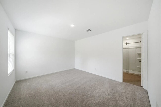 Building Photo - 5643 Shelford Birch Dr