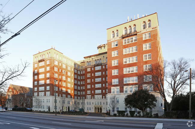 Primary Photo - Briarcliff Summit Apartments