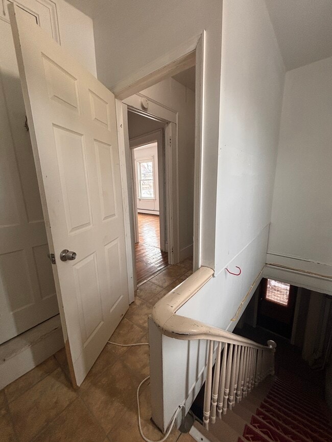 Building Photo - 103 Ulster Ave