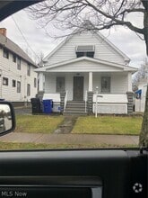 Building Photo - 9905 Dunlap Ave