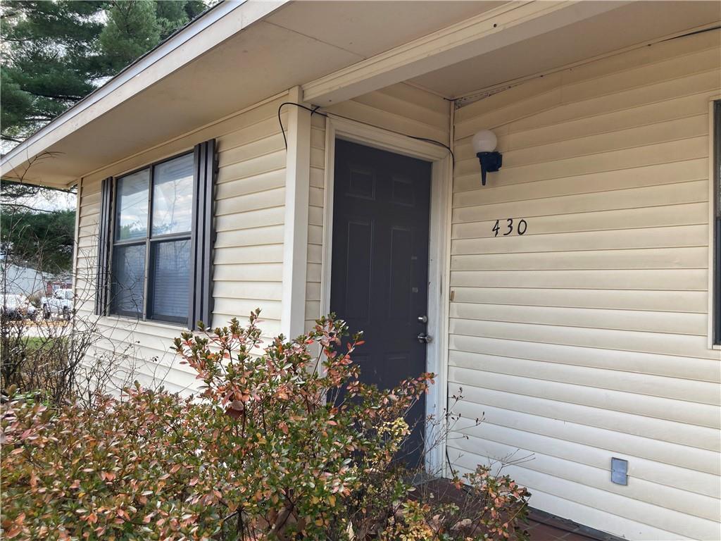 430 S Holly St, Siloam Springs, AR 72761 Condo for Rent in Siloam