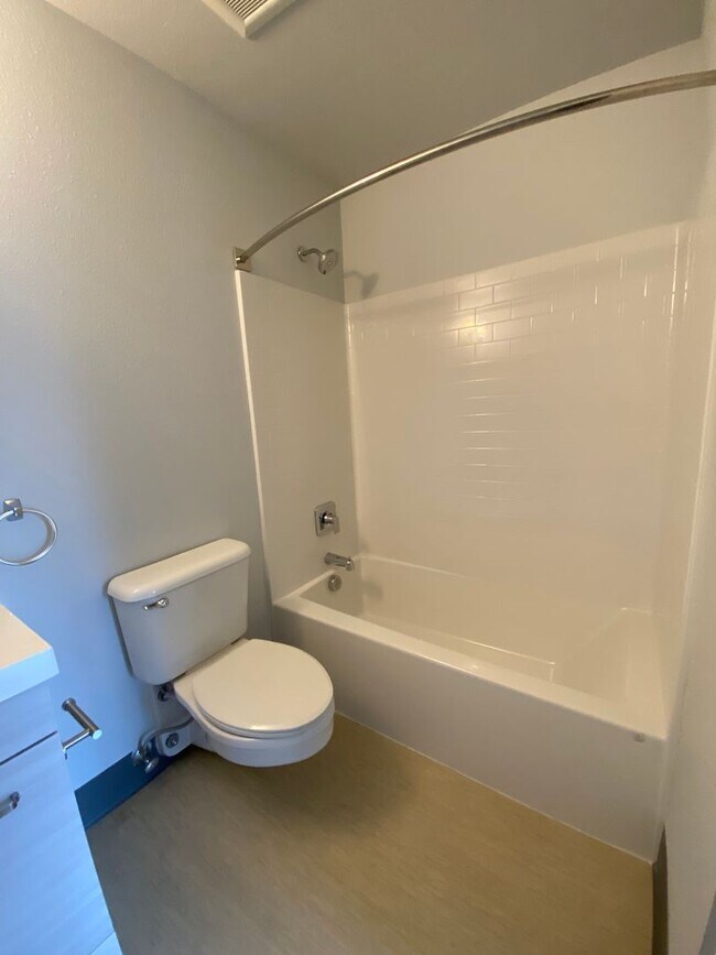 Foto del edificio - Shorter term leases welcome! - 1 bed 1 bath apartment