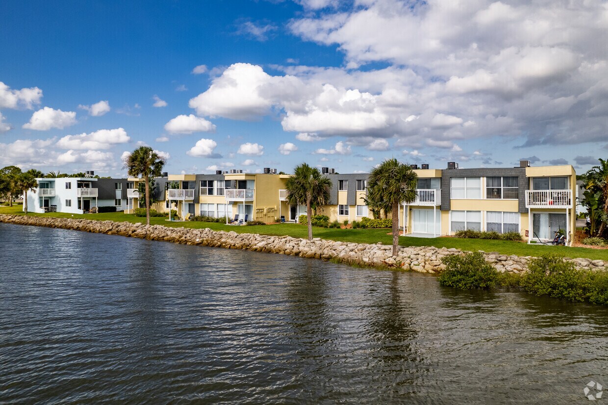 Sailpoint Bay Apartments Apartments 1025 S Beach St Daytona Beach, FL