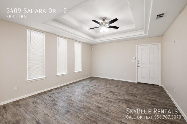 Foto del edificio - 3409 Sahara Dr