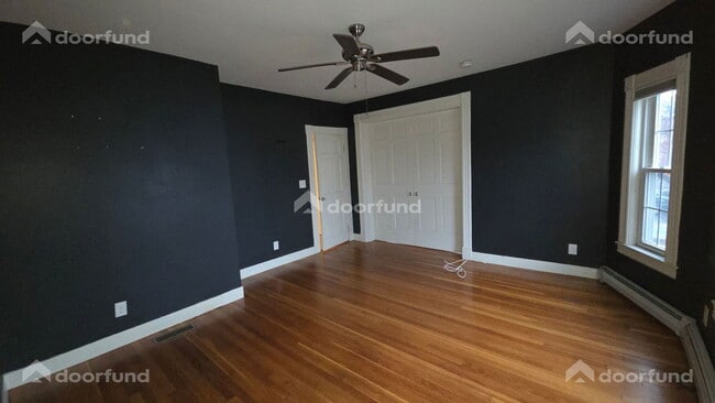 Building Photo - 202 Hildreth St