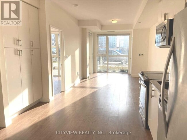 Building Photo - 150 Sabina Dr