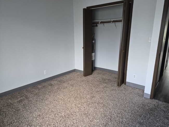 Foto del edificio - 1735 Edgewood Dr NW