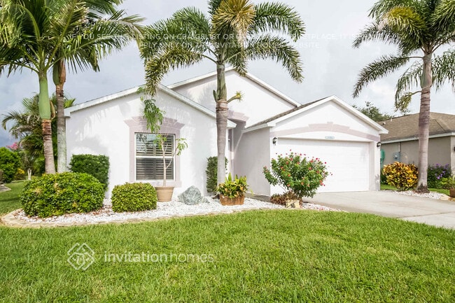 Building Photo - 4560 Manchester Dr