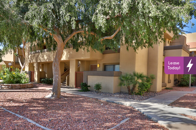 Building Photo - 1432 W Emerald Ave