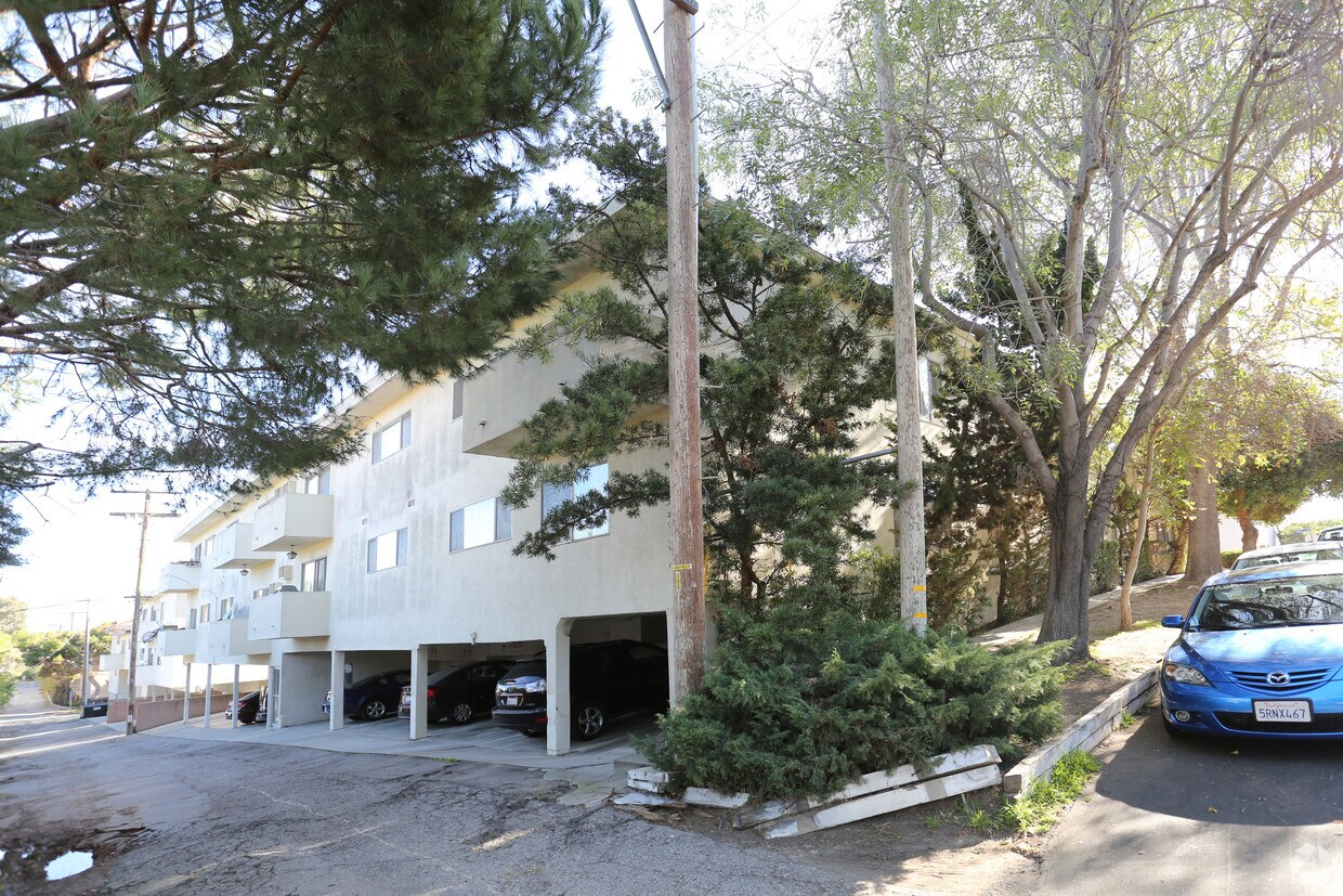 Foto del edificio - 10951 Rose Ave