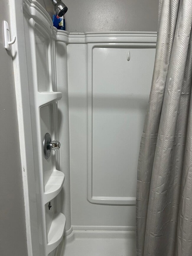 Foto del edificio - 14 Poplar Rd