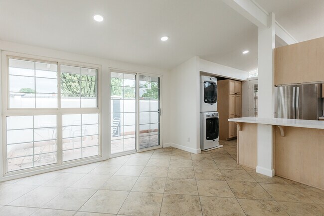 Building Photo - 8800 Winnetka Ave