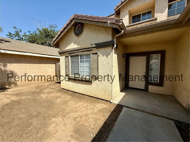 Foto del edificio - Stunning 4 Bed/3 Bath Condo in Silver Cree...