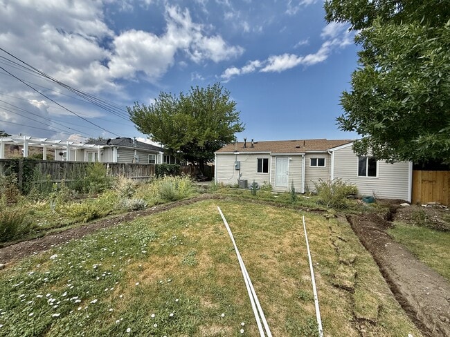 Building Photo - 4793 W Sarbo St