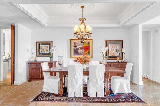 Building Photo - Step into luxury with this fully furnished PH offering stunning ocean and bay views. Located in t...
