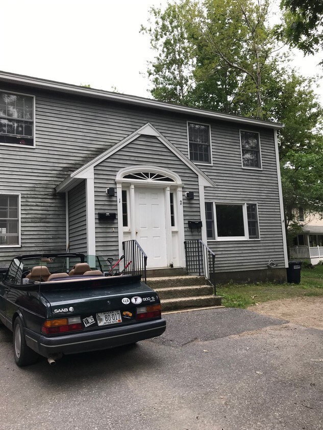 2 Daniel Dr, Freeport, ME 04032 Townhome Rentals in Freeport ME